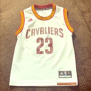 Youth small Lebrón James Jersey